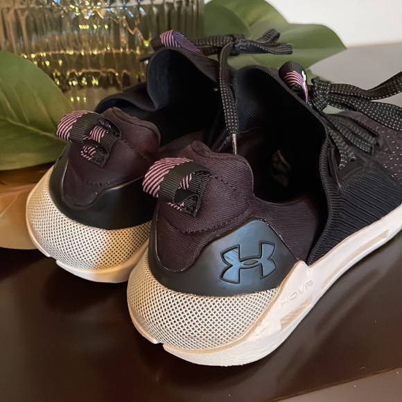 Under Armour Hovr runner 🏃‍♀️ - Picture 3 of 6